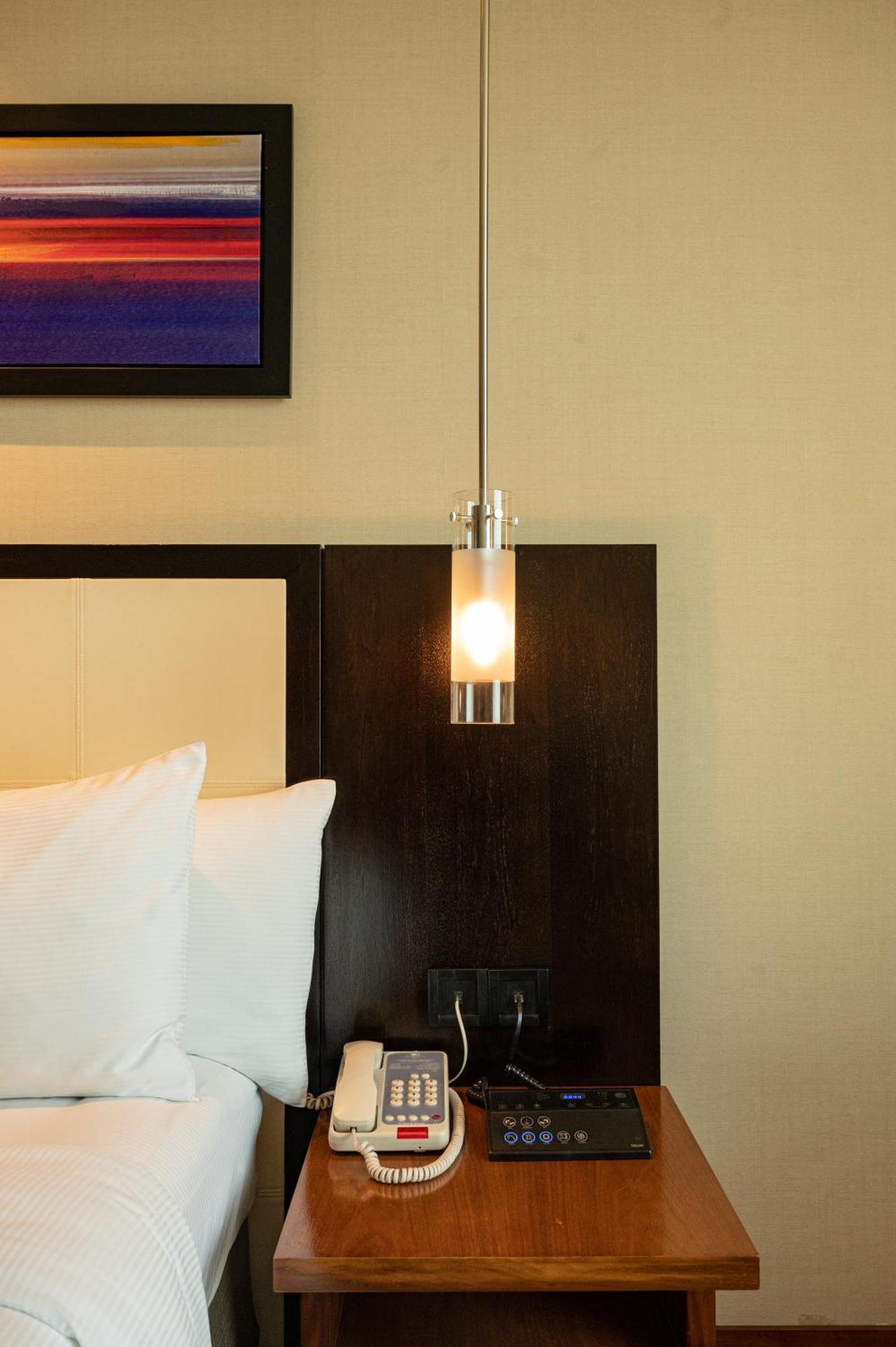 ดับเบิลทรี บาย ฮิลตัน ปูเน่- ชินชวาท Hotel Pimpri-Chinchwad ภายนอก รูปภาพ