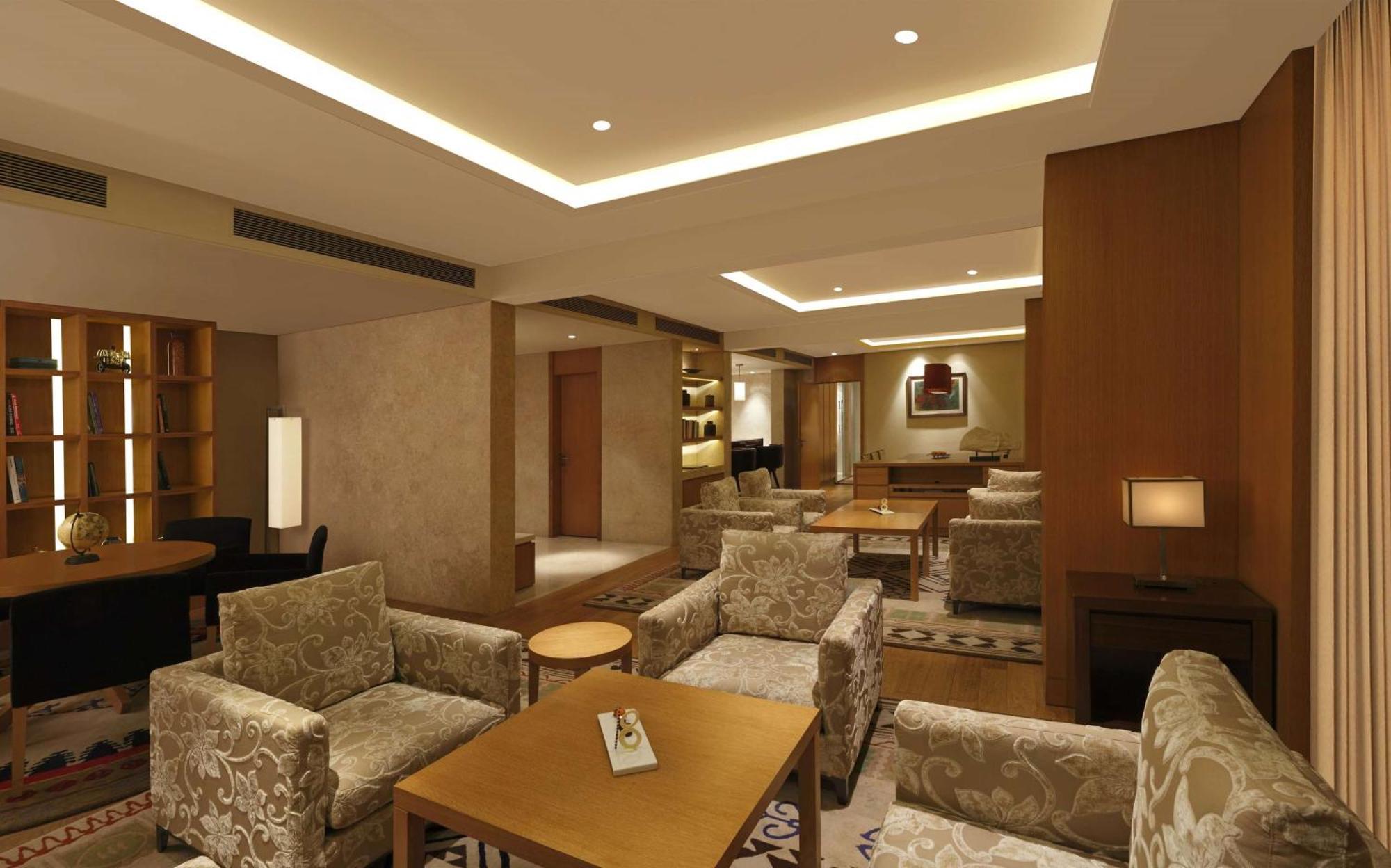 ดับเบิลทรี บาย ฮิลตัน ปูเน่- ชินชวาท Hotel Pimpri-Chinchwad ภายนอก รูปภาพ